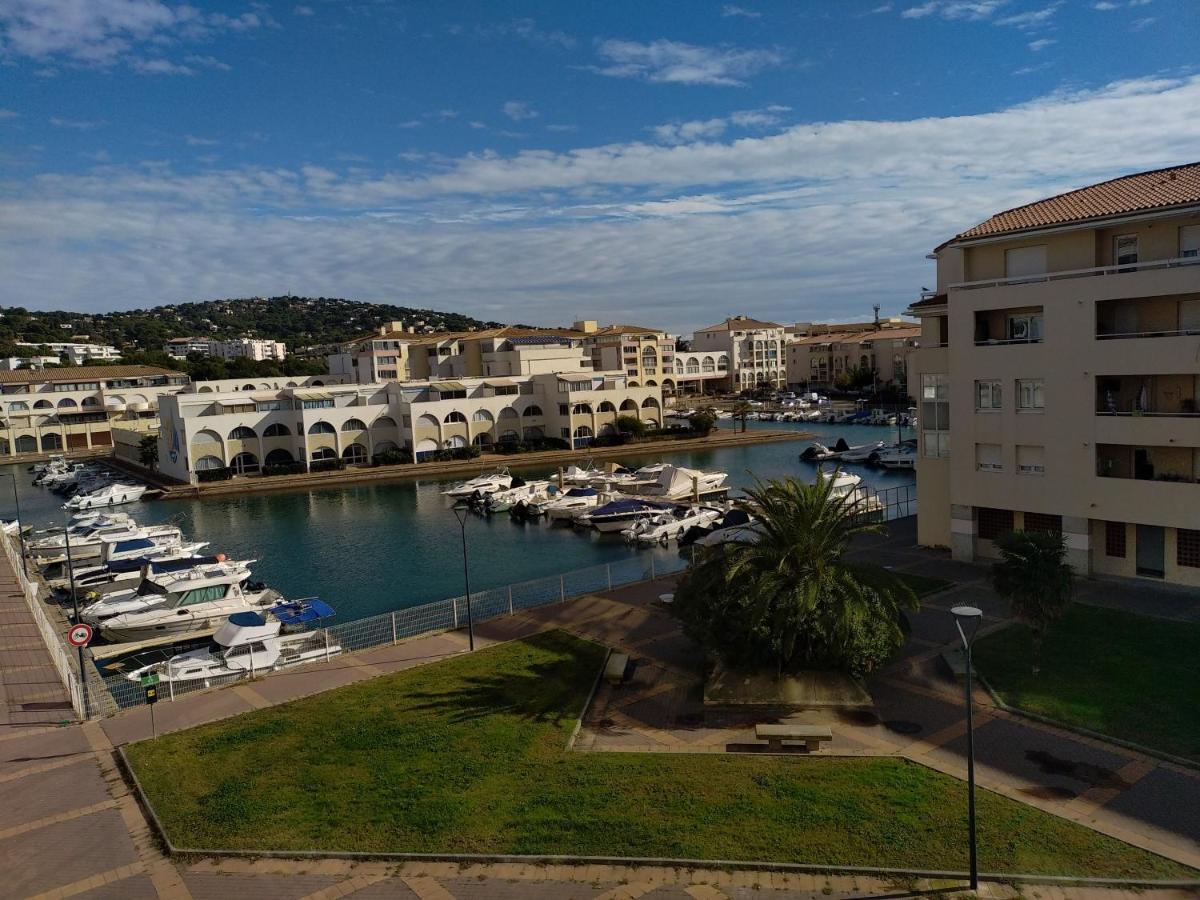 Mer, Bateau Sète Dış mekan fotoğraf